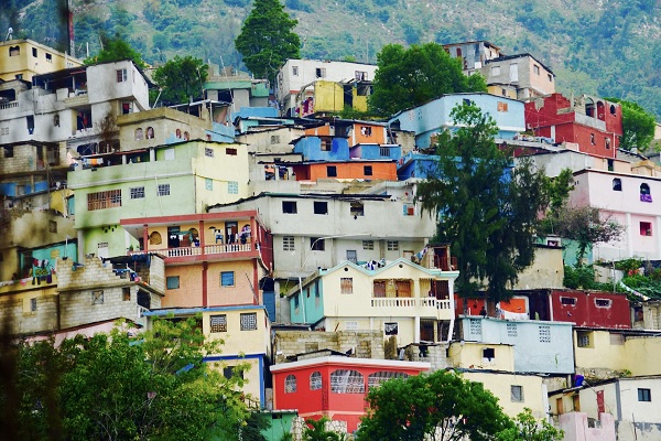 האיטי עוני בתים