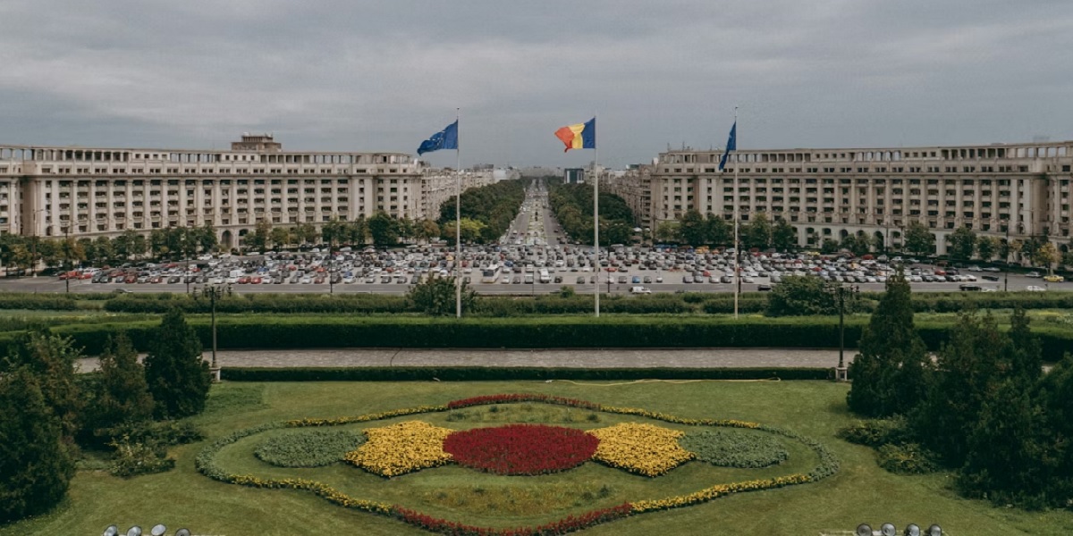 רומניה בוקרשט ארמון דגל